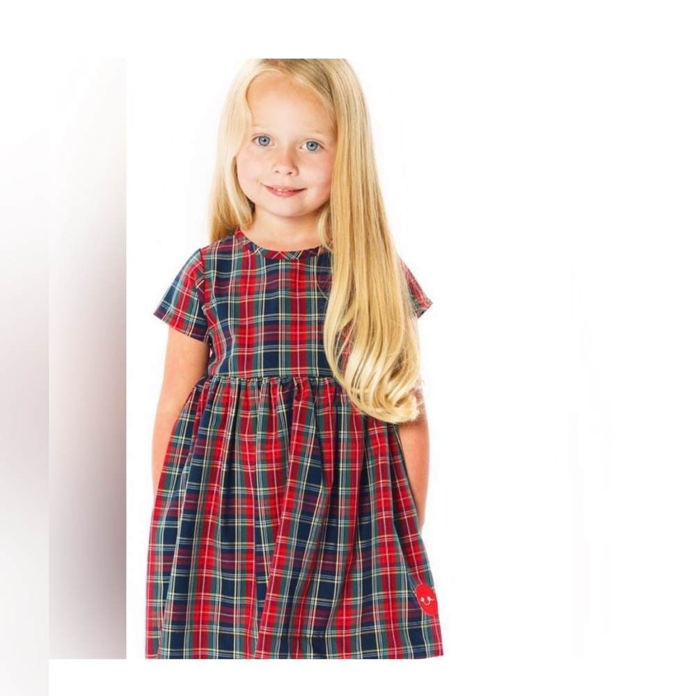 Smiling button dress
